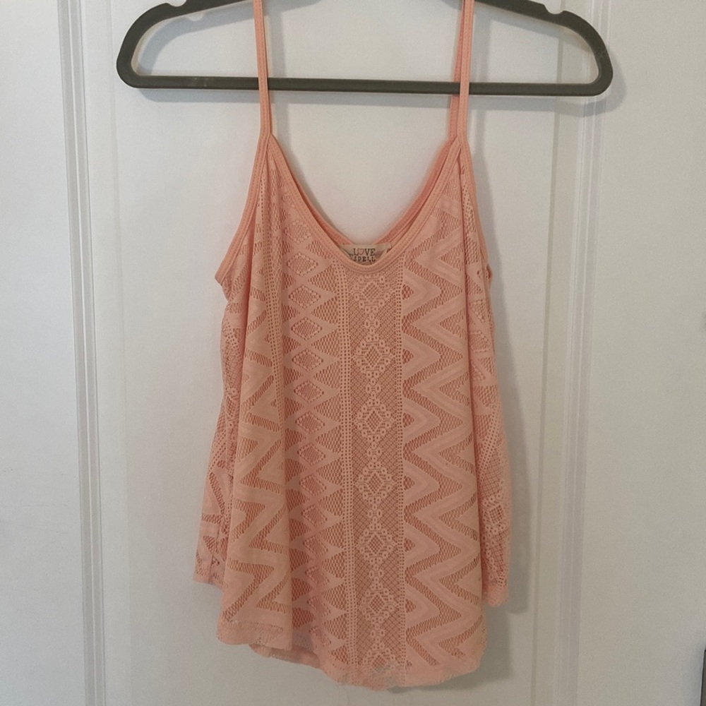 Lovespell strappy light pink flowy top size medium